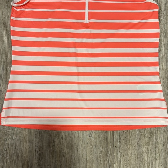 Adidas Women Golf ENGINEERED STRIPE SLEEVELESS POLO SHIRT - Picture 8 of 15
